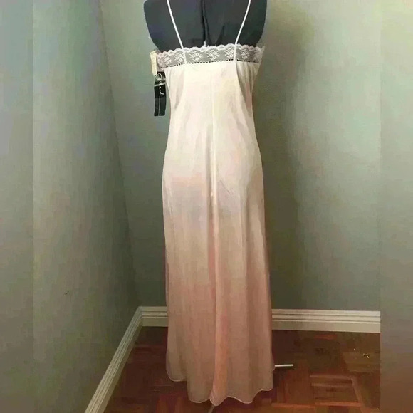 Vtg midcentury peach? Pink? nylon nightgown slip S-M? - Picture 7 of 9